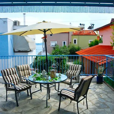 Blue Wave Holiday home Palaiontsiflikion